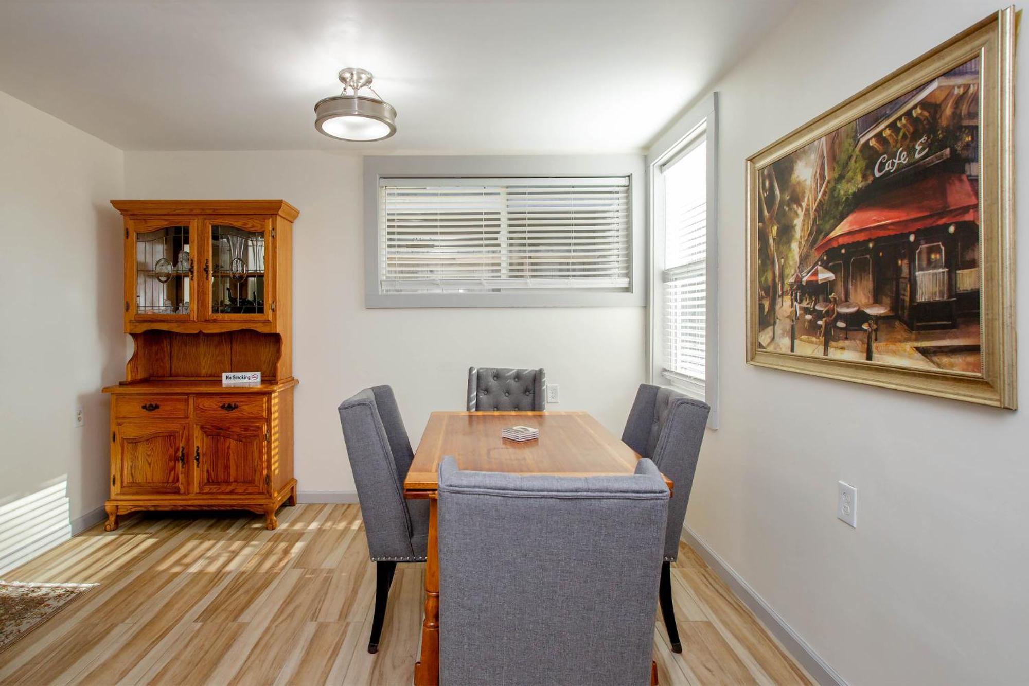 Alameda 2 Bedroom 2 Ba Apt, Ac, 3 Blocks To Beach & Shopping Center & Free Parking エクステリア 写真