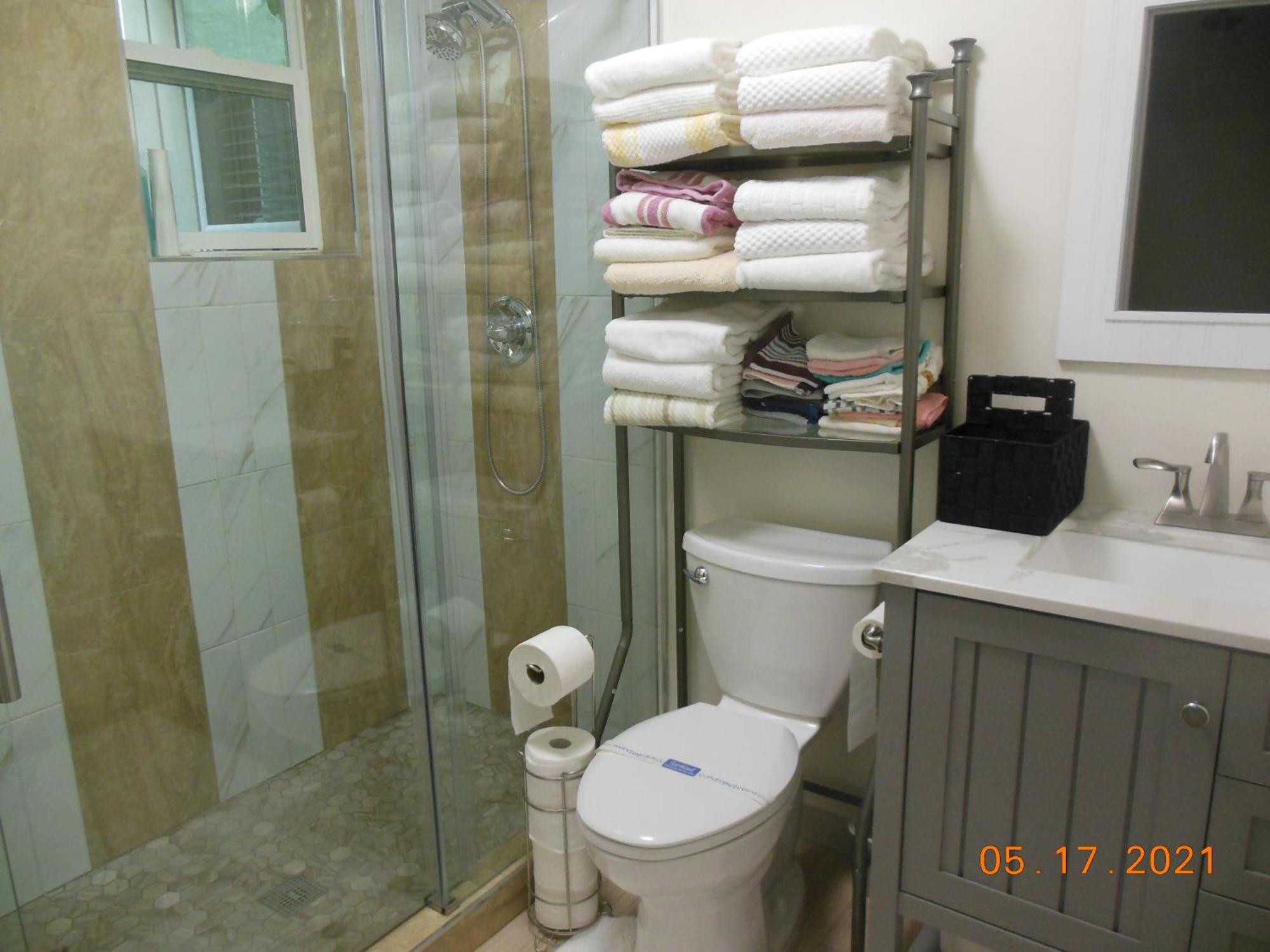 Alameda 2 Bedroom 2 Ba Apt, Ac, 3 Blocks To Beach & Shopping Center & Free Parking エクステリア 写真